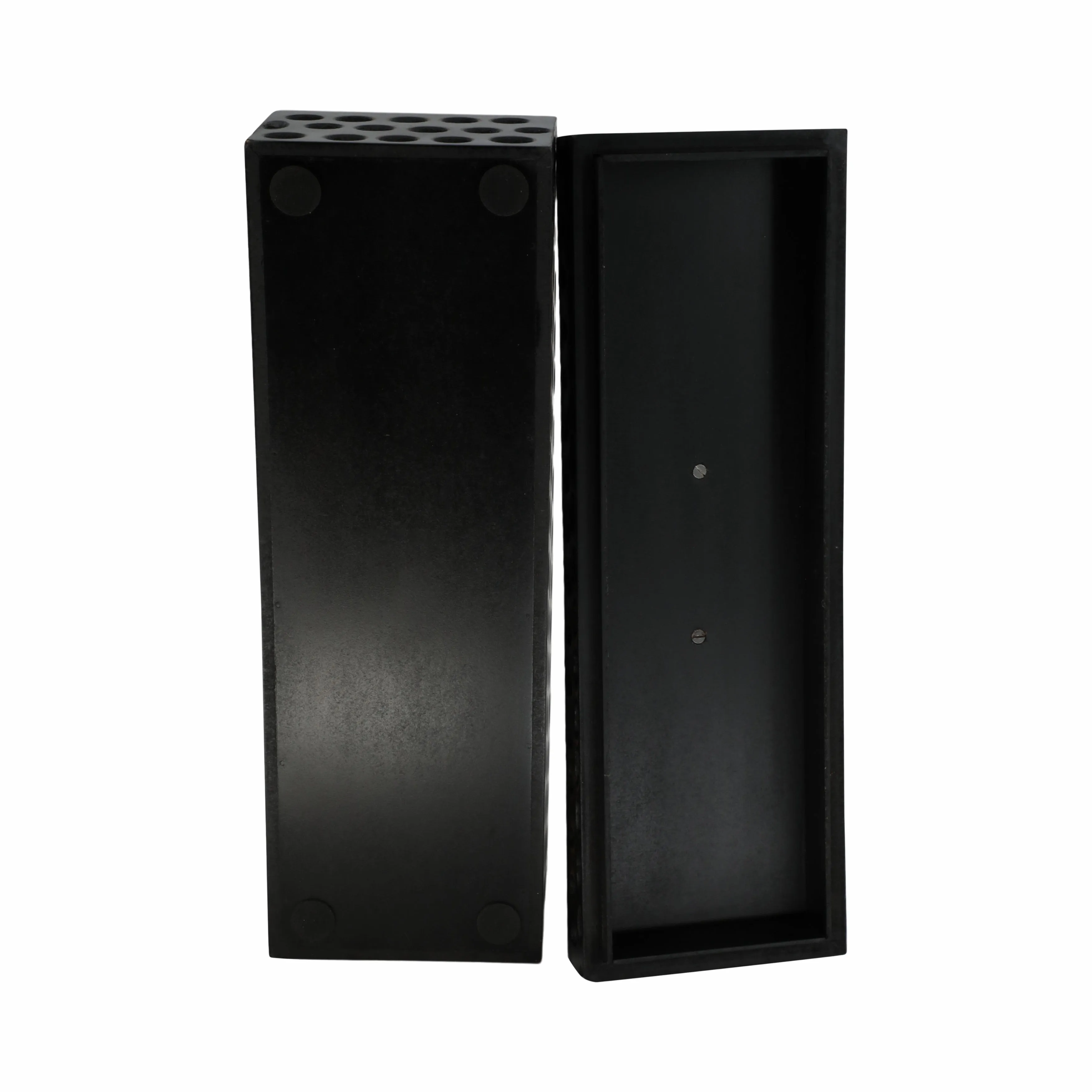 18" Griffon Black Wood Box
