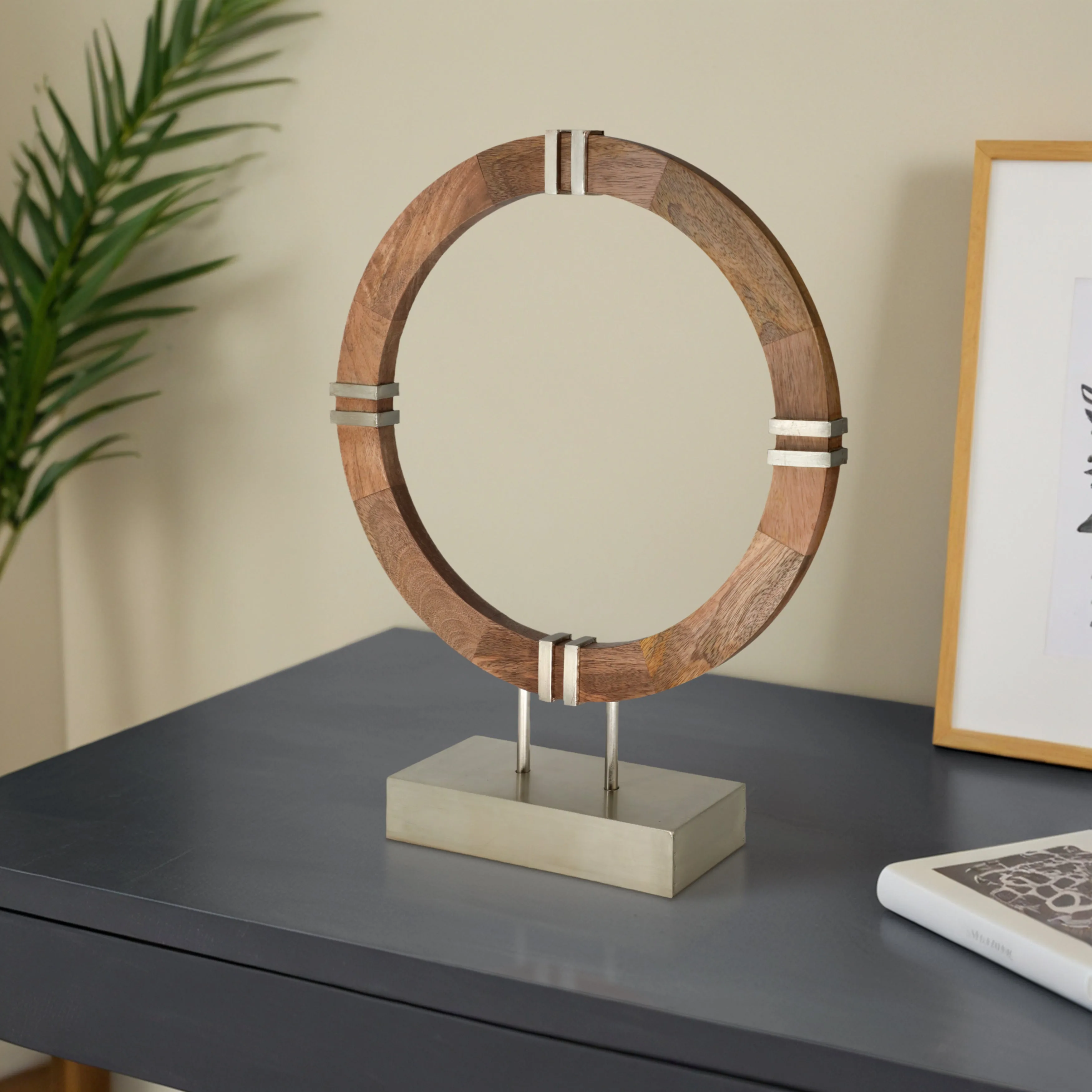 23" Garner Small Wood Ring Statuary