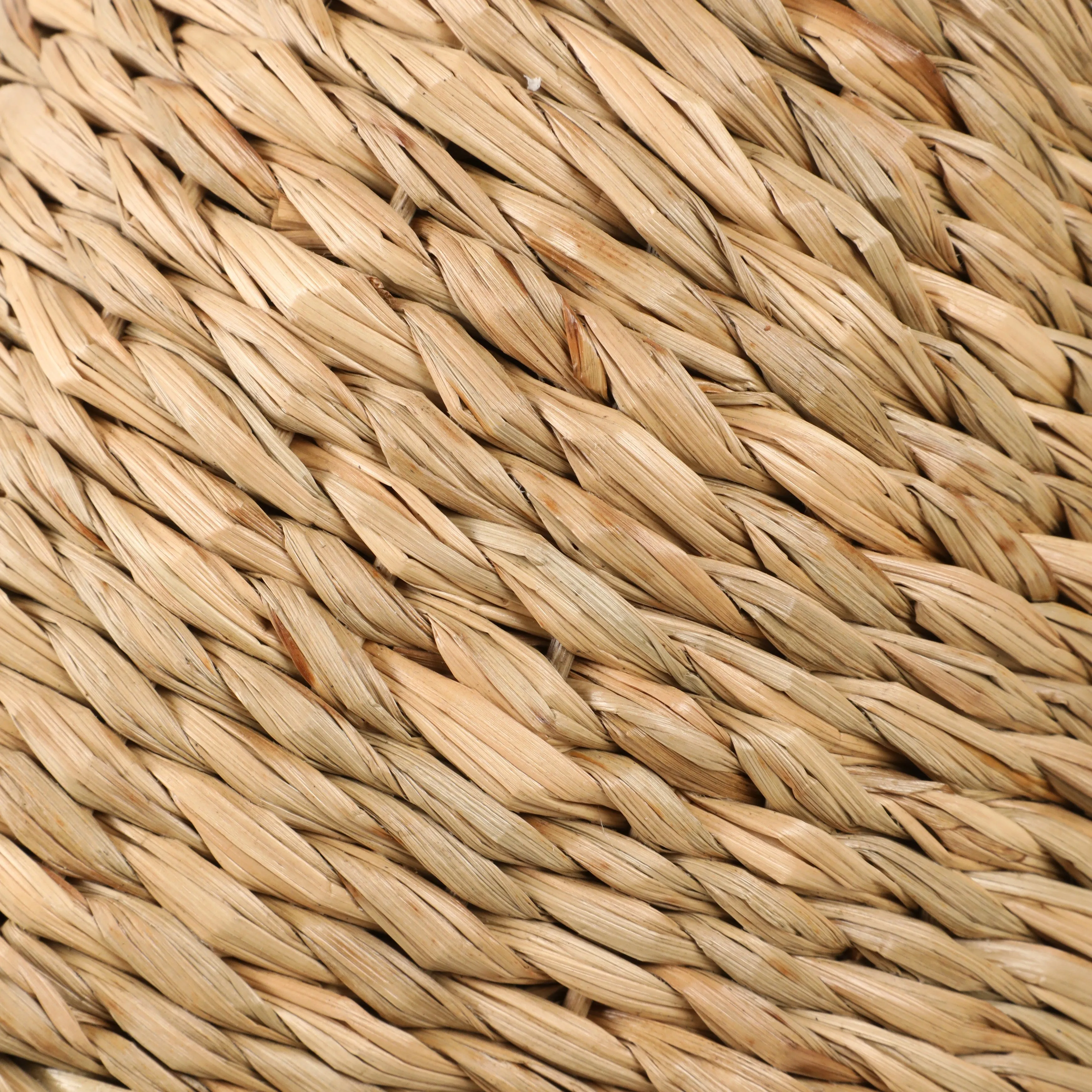 57" Woven Mendong Giraffe, Natural