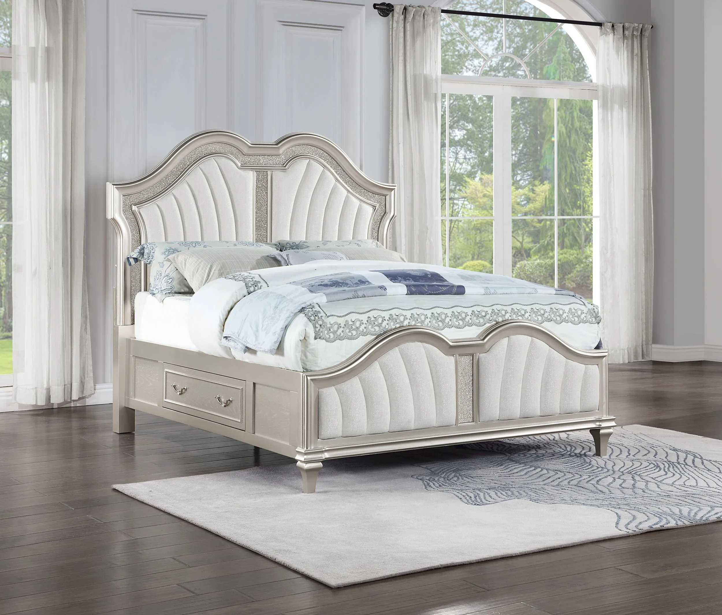 Evangeline Queen Bed