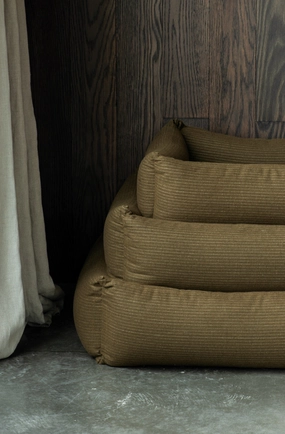 Home Bianca Lorenne dark hazel stripe pet bed