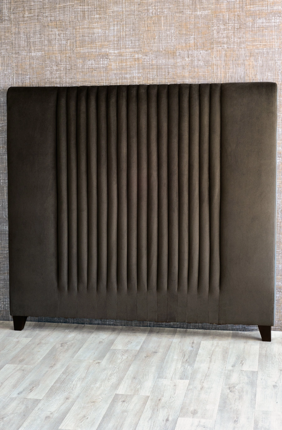 Home Bianca Lorenne vernara walnut headboard