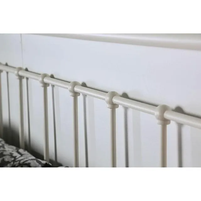 IRIA Vintage White E.King Bed