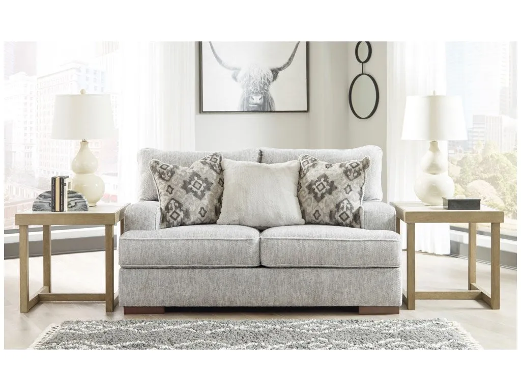 Mercado Loveseat