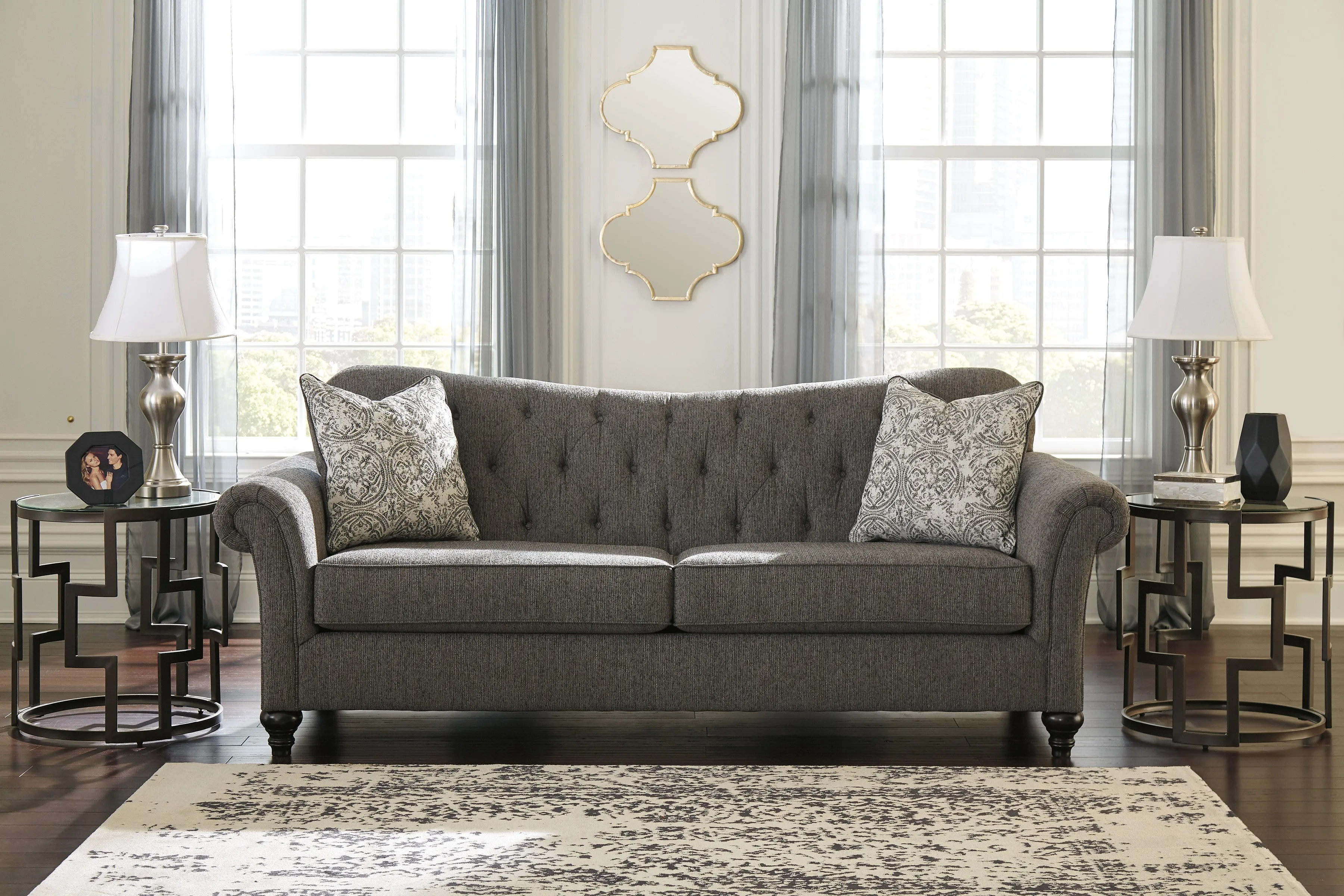 Praylor Sofa