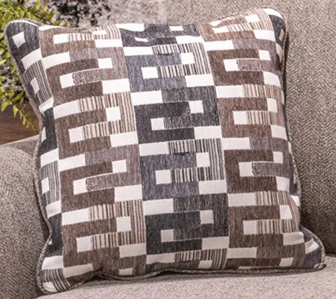 Triston-Peaks Oversized Chair